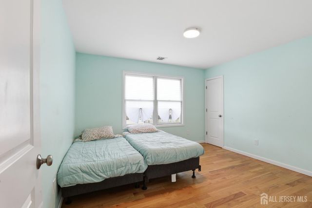 24 Campbell Avenue, Edison, NJ 08817