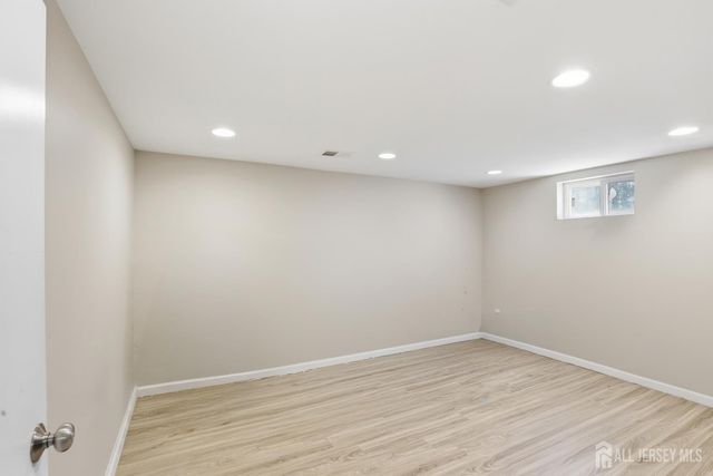 24 Campbell Avenue, Edison, NJ 08817