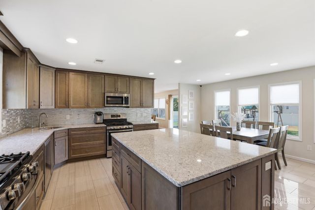 24 Campbell Avenue, Edison, NJ 08817