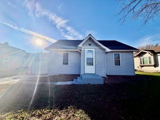 714 S Elm Street, Lamberton, MN 56152