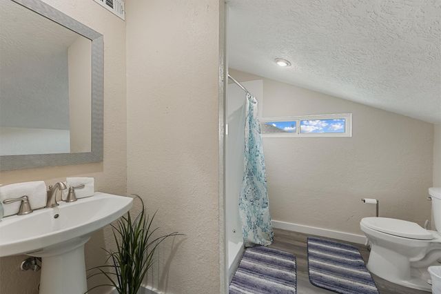 313 Schooner Drive, Freeport, TX 77541