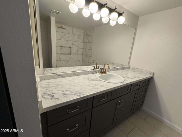 18239 N 40TH Street 115, Phoenix, AZ 85032