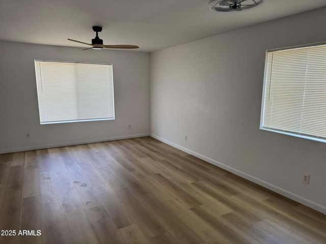 18239 N 40TH Street 115, Phoenix, AZ 85032