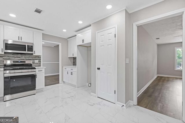 2310 Whitehead Place Drive, Suwanee, GA 30024