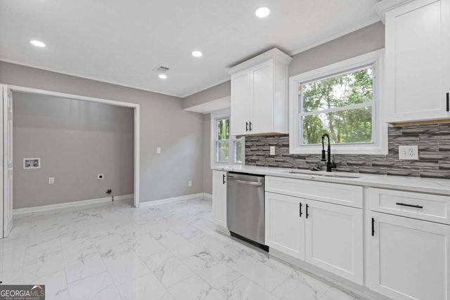 2310 Whitehead Place Drive, Suwanee, GA 30024