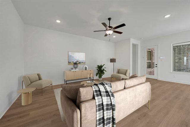 2091 Pine Grove Lane, Arlington, TX 76005