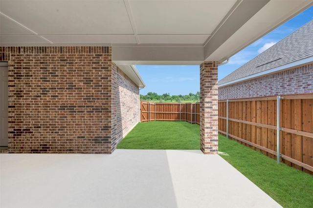 2091 Pine Grove Lane, Arlington, TX 76005