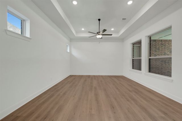 2091 Pine Grove Lane, Arlington, TX 76005