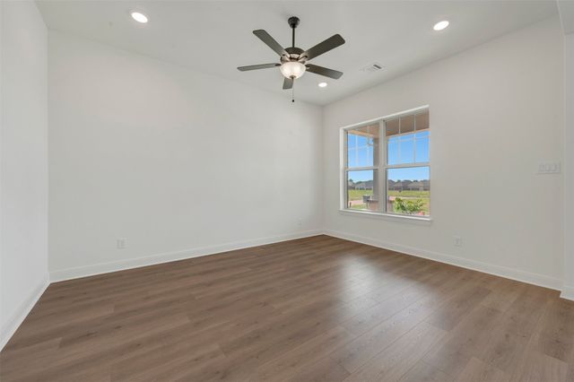 2091 Pine Grove Lane, Arlington, TX 76005