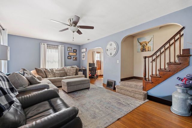 222 E Pearl Street, Geneseo, IL 61254