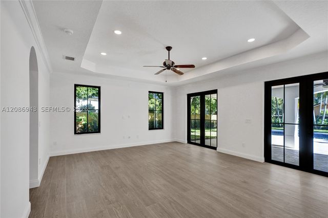 7935 SW 168th St, Palmetto Bay, FL 33157
