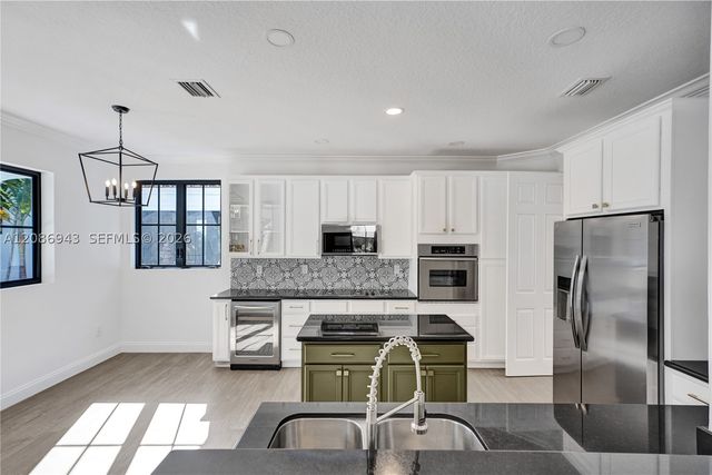 7935 SW 168th St, Palmetto Bay, FL 33157
