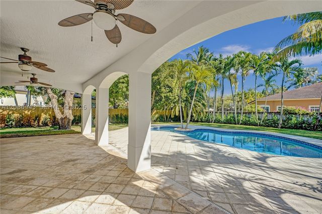 7935 SW 168th St, Palmetto Bay, FL 33157