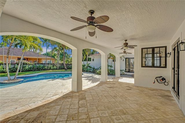 7935 SW 168th St, Palmetto Bay, FL 33157
