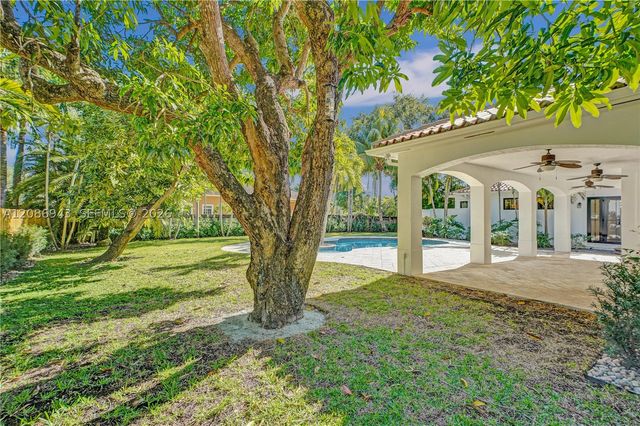 7935 SW 168th St, Palmetto Bay, FL 33157