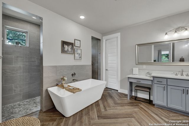 1235 smoky loop, New Braunfels, TX 78132