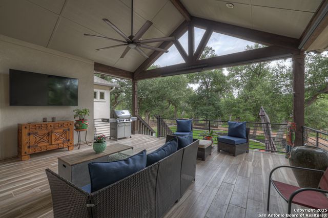 1235 smoky loop, New Braunfels, TX 78132