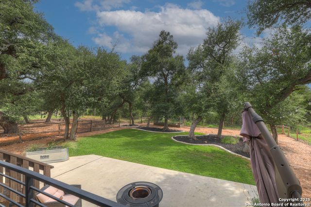 1235 smoky loop, New Braunfels, TX 78132