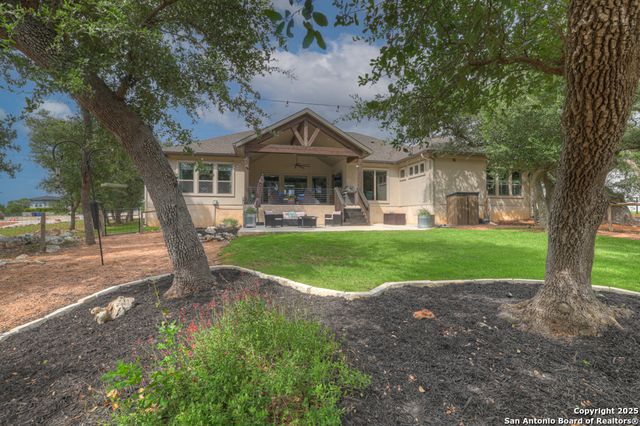 1235 smoky loop, New Braunfels, TX 78132