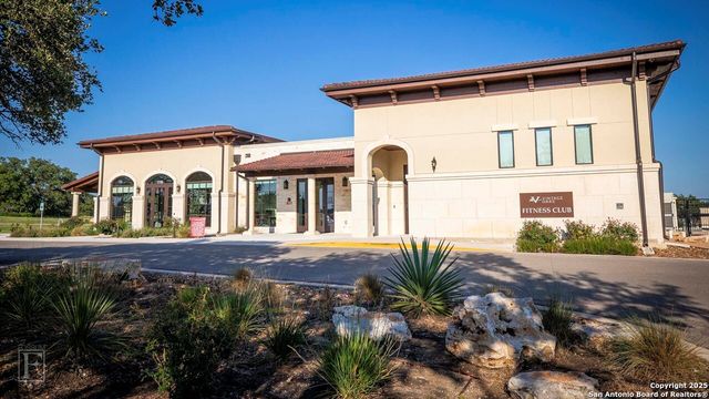 1235 smoky loop, New Braunfels, TX 78132