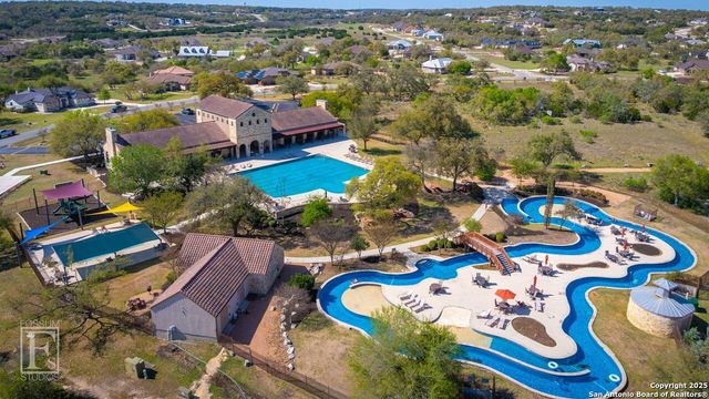 1235 smoky loop, New Braunfels, TX 78132