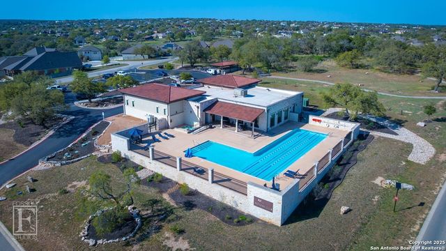 1235 smoky loop, New Braunfels, TX 78132