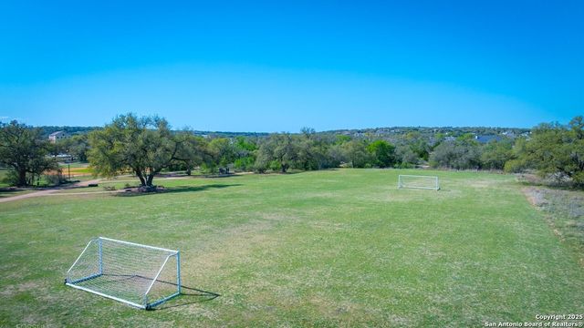 1235 smoky loop, New Braunfels, TX 78132