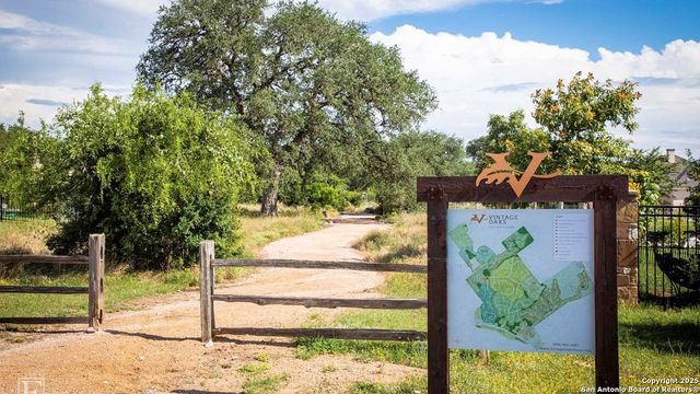 1235 smoky loop, New Braunfels, TX 78132