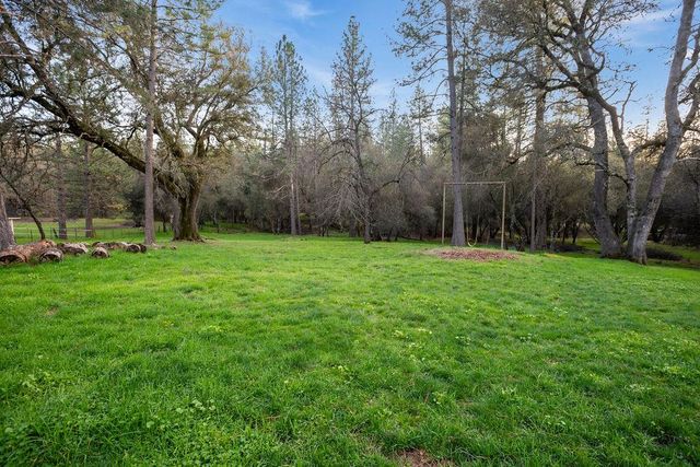 7041 Mount Aukum Rd, Somerset, CA 95684