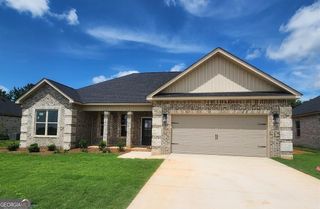 114 Fox Glove, Byron, GA 31008