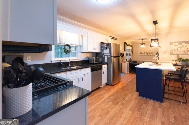 25 Stephanie Drive, Newnan, GA 30265