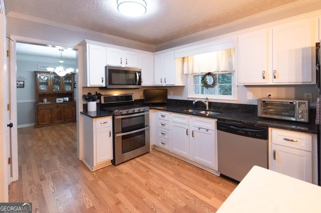 25 Stephanie Drive, Newnan, GA 30265