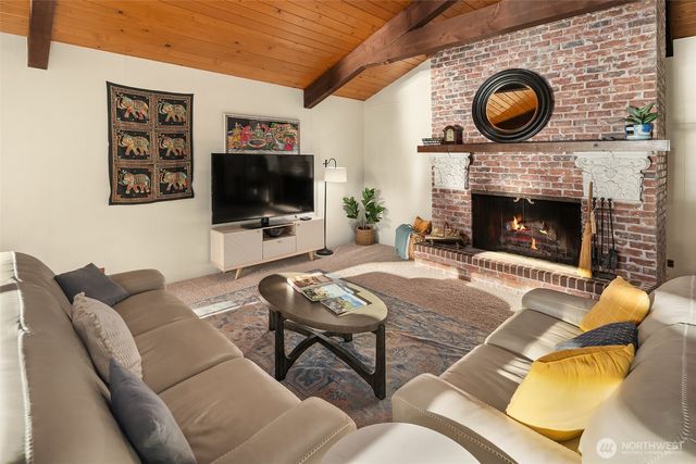 405 Lakeshore Drive, Centralia, WA 98531