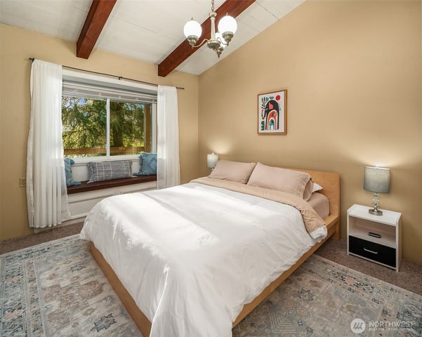 405 Lakeshore Drive, Centralia, WA 98531