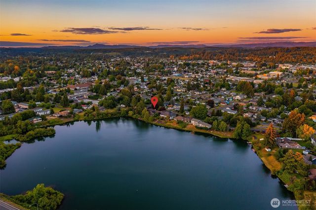 405 Lakeshore Drive, Centralia, WA 98531
