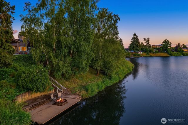 405 Lakeshore Drive, Centralia, WA 98531