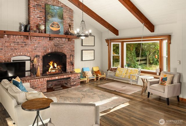 405 Lakeshore Drive, Centralia, WA 98531
