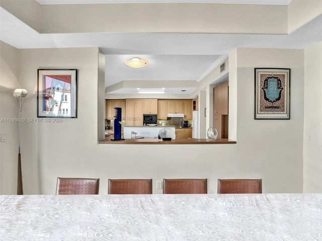 20780 NE 32nd Avenue, Aventura, FL 33180