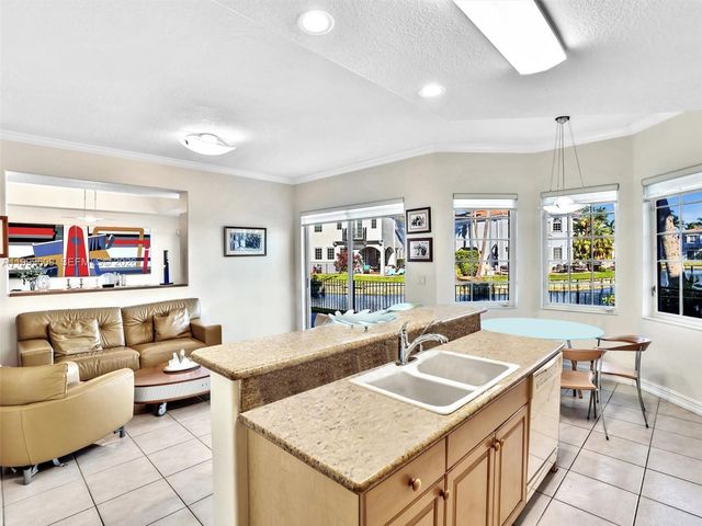 20780 NE 32nd Avenue, Aventura, FL 33180