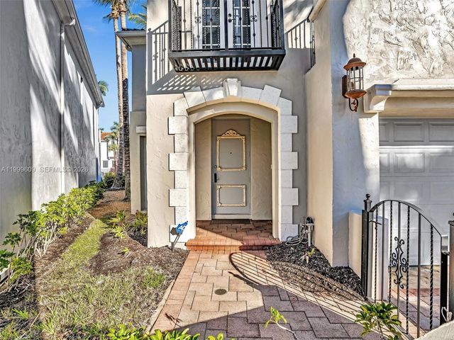 20780 NE 32nd Avenue, Aventura, FL 33180