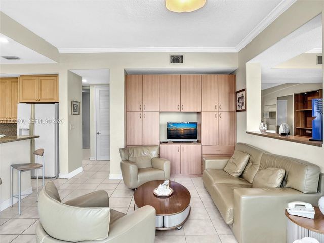 20780 NE 32nd Avenue, Aventura, FL 33180