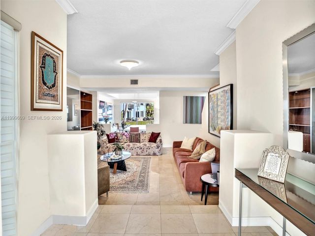 20780 NE 32nd Avenue, Aventura, FL 33180