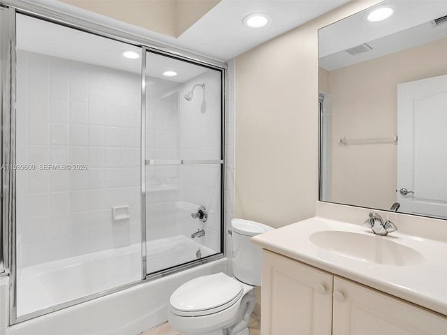 20780 NE 32nd Avenue, Aventura, FL 33180