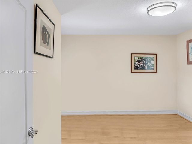 20780 NE 32nd Avenue, Aventura, FL 33180