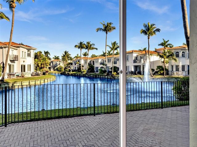 20780 NE 32nd Avenue, Aventura, FL 33180