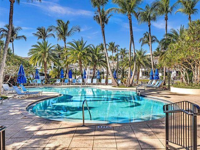 20780 NE 32nd Avenue, Aventura, FL 33180
