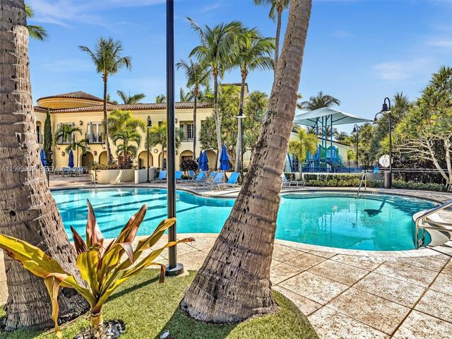 20780 NE 32nd Avenue, Aventura, FL 33180