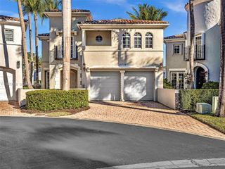 20780 NE 32nd Avenue, Aventura, FL 33180