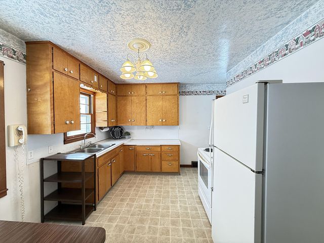 31 W Wilkening Avenue, Appleton, MN 56208