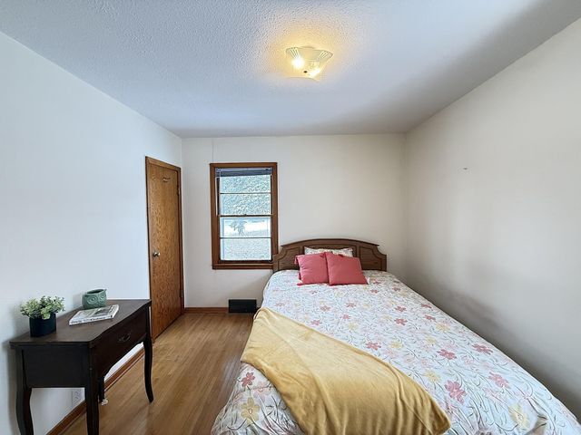 31 W Wilkening Avenue, Appleton, MN 56208